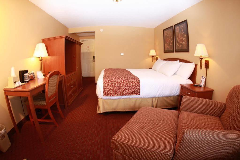 Budget Host Inn & Suites Saint Ignace Dış mekan fotoğraf