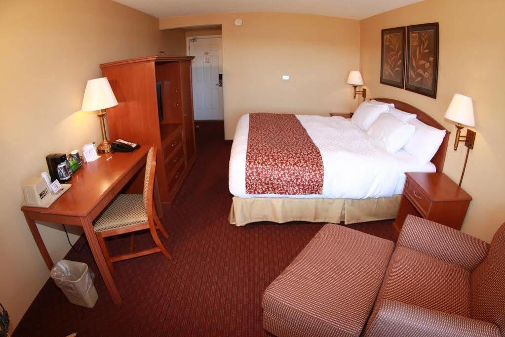 Budget Host Inn & Suites Saint Ignace Dış mekan fotoğraf
